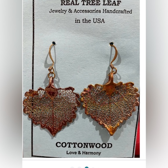 Jewelry - Gold Leaf Earrings